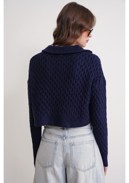 6896 Kadın Örgü Detaylı Crop Triko Kazak Lacivert