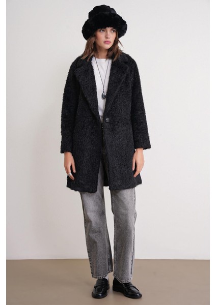 4746 Kadın Uzun Tüylü Manto Siyah fiyatları