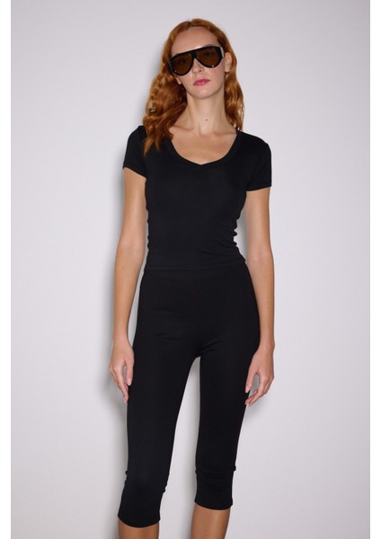 V Yaka Kısa Kol Üst