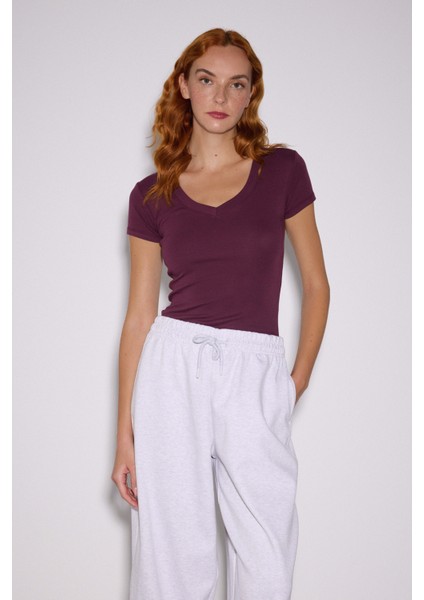 V Yaka Kısa Kol Üst