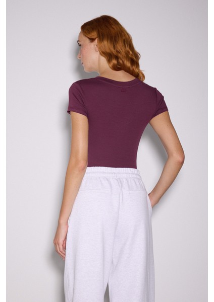 V Yaka Kısa Kol Üst