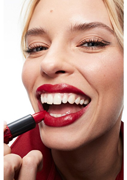 Ultra Kremsi Ruj Pout Nemlendirici Etkiyle Renkli Stick 4 g Güneş Koruması SPF 15