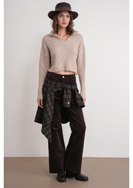 6896 Kadın Örgü Detaylı Crop Triko Kazak Bej fiyatları