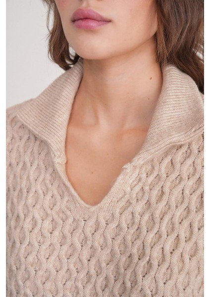 6896 Kadın Örgü Detaylı Crop Triko Kazak Bej