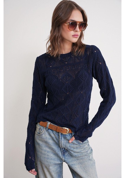 6867 Kadın Kare Desen Ajurlu Triko Kazak Lacivert