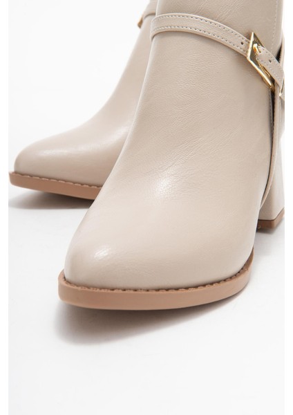 Sivri Burunlu Tokalı Kadın Topuklu Bot Ten Cilt modelleri