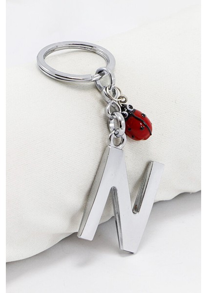 El Yapımı Kırmızı Cam Uğur Böcekli Gümüş Renkli Metal N Harfi Anahtarlık modelleri