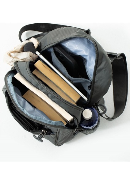 Yumuşak Dokulu Suya Dayanıklı Paraşüt Kumaş Laptop Bölmeli 4 Gözlü Kadın Seyahat Okul Günlük Spor Sırt Çantası