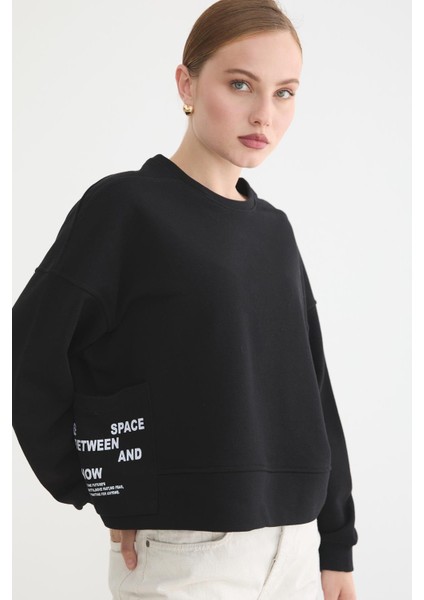 Cep Detaylı Kadın Sweatshirt-Siyah modelleri