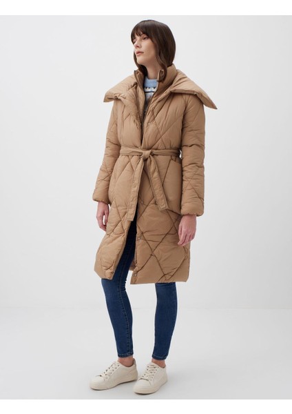 Deve Tüyü Düz Kesim Kuşaklı Kapitone Şişme Kaban