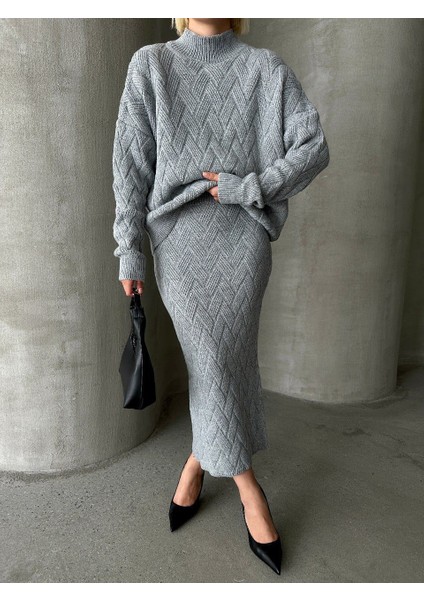 Ikili Takım Kazak & Etek Standart Beden