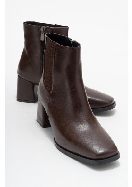Küt Burunlu Sade Lastikli Kadın Topuklu Bot Kahve Cilt