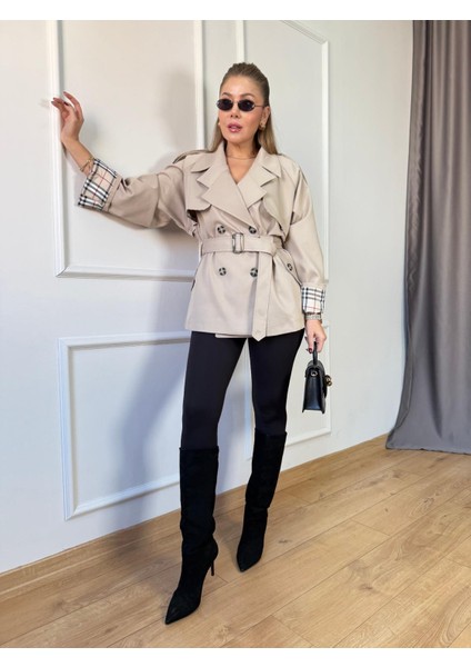 Bej Içi Ekoseli Kısa Trençkot modelleri