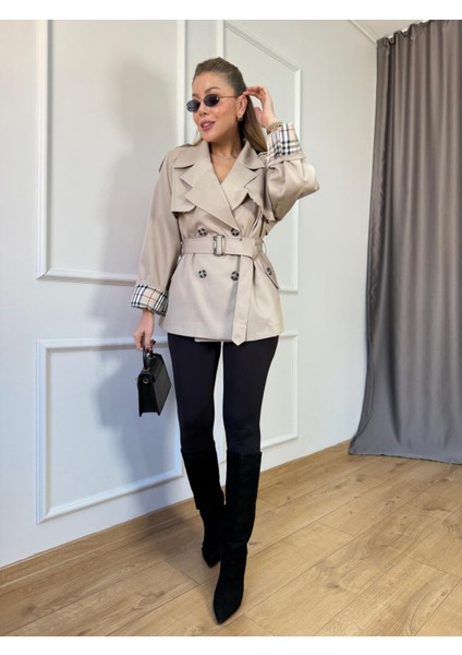 Bej Içi Ekoseli Kısa Trençkot