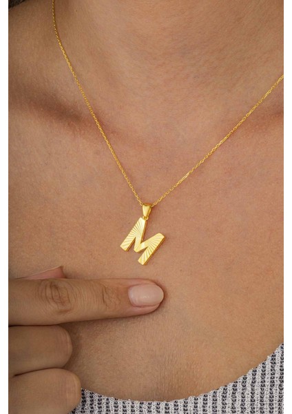 Altın Kaplama M Harfi Kadın 925 Ayar Gümüş Kolye