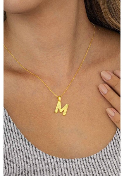 Altın Kaplama M Harfi Kadın 925 Ayar Gümüş Kolye fiyatları