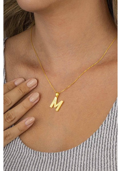 Altın Kaplama M Harfi Kadın 925 Ayar Gümüş Kolye modelleri
