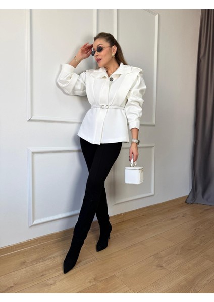 Ekru Kemerli Omuz Detay Ceket fiyatları