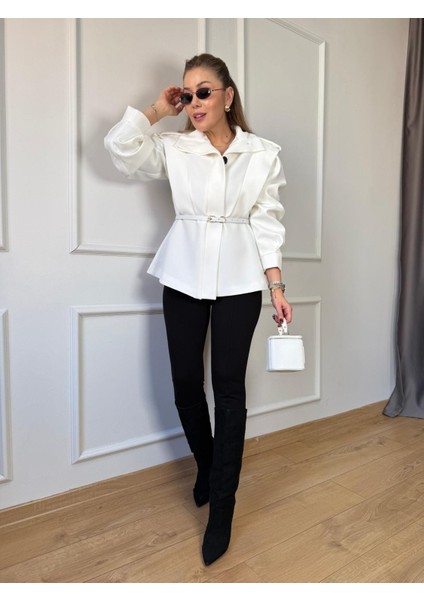 Ekru Kemerli Omuz Detay Ceket indirimleri