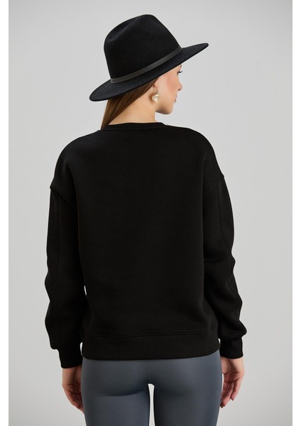 Kadın Bisiklet Yaka Regular Kalıp Midi Boy Sortie Baskılı Siyah Basic Sweatshirt indirimleri