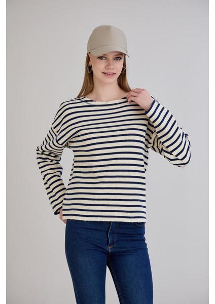 Dikiş Detay Çizgili Sweatshirt