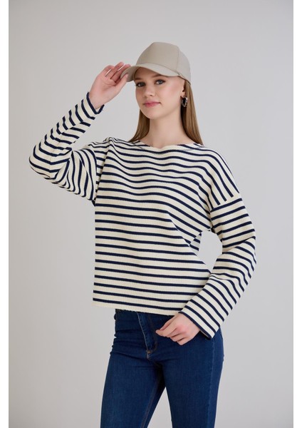 Dikiş Detay Çizgili Sweatshirt modelleri