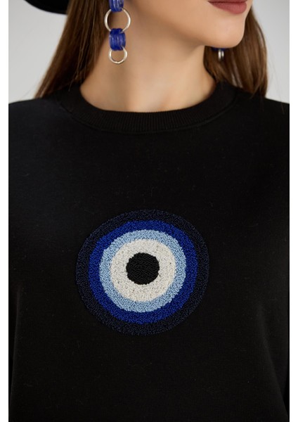 Kadın Siyah Renk Nazar Boncuklu Bisiklet Yaka Üç Iplik Sweatshirt indirimleri