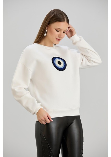 Kaadın Ekru Renk Nazar Boncuklu Bisiklet Yaka Üç Iplik Sweatshirt modelleri
