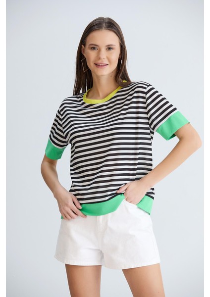Etek ve Kol Bantlı Tshirt indirimleri