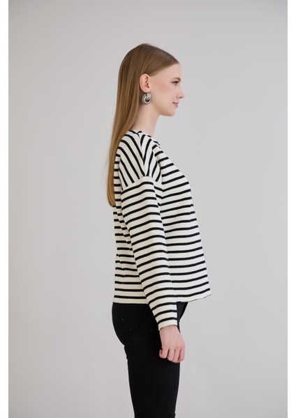 Dikiş Detay Çizgili Sweatshirt