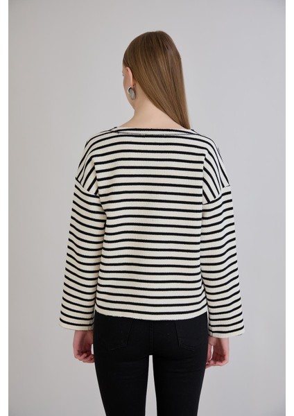 Dikiş Detay Çizgili Sweatshirt