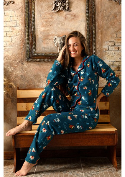 Kışlık Yılbaşı Desenli Kadın Gömlek Polar Pijama Takımı- Geyikli Yılbaşı Pijaması- Geniş Beden Aralığı fırsatları