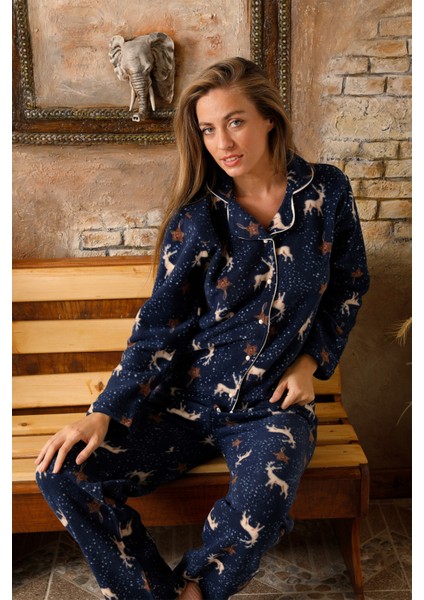 Kışlık Yılbaşı Desenli Kadın Gömlek Polar Pijama Takımı- Geyikli Yılbaşı Pijaması- Geniş Beden Aralığı fırsatları