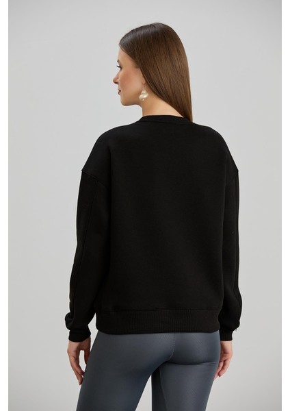 Varak Baskılı Bisiklet Yaka Üç Iplik Sweatshirt Siyah indirimleri