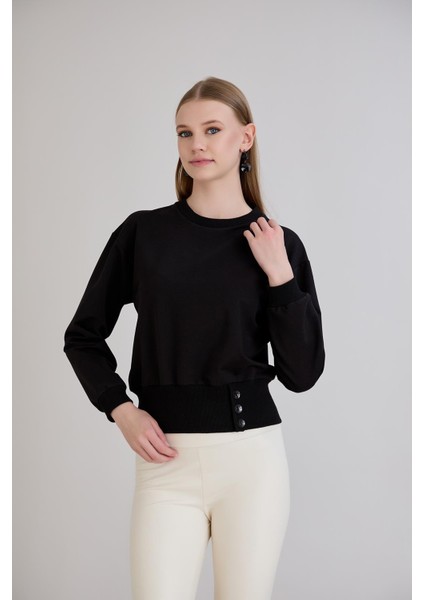 Eteği Üç Düğmeli ve Kaşkorseli Bisiklet Yaka Sweatshirt Siyah fiyatları