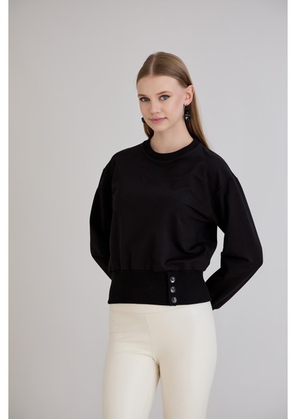 Eteği Üç Düğmeli ve Kaşkorseli Bisiklet Yaka Sweatshirt Siyah fırsatları