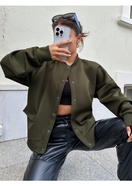 Kadın Haki Cep Detaylı ve Çıtçıt Detaylı Scuba Örme Ceket