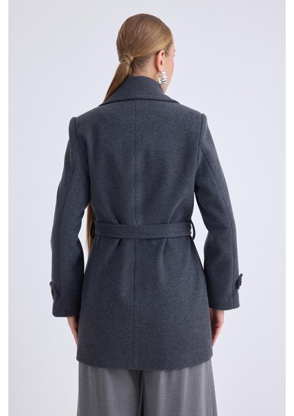 Önü Düğmeli Kuşaklı Kısa Kaşe Kaban indirimleri