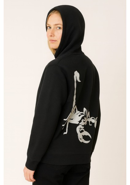 Sırtı Akrep Baskılı Unisex Sweatshirt