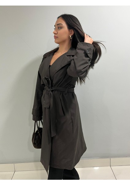 Kadın Kemerli Uzun Trençkot – Su Geçirmez, Astarlı, Oversize Model fırsatları