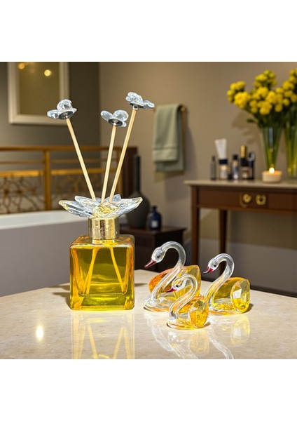 Cam Şişe Oda Kokusu ve Kristal Kuğu Figürlü Dekoratif Biblo Seti (4 Parça) fiyatları