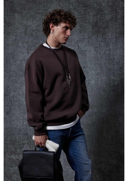 Erkek Oversize Bisiklet Yaka Basic Sweatshirt Kahverengi modelleri