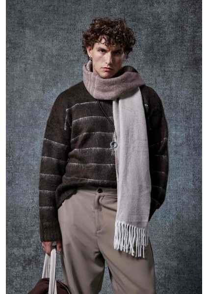 Erkek Oversize Çizgili Tüylü Triko Kazak Kahverengi fiyatları