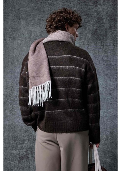 Erkek Oversize Çizgili Tüylü Triko Kazak Kahverengi