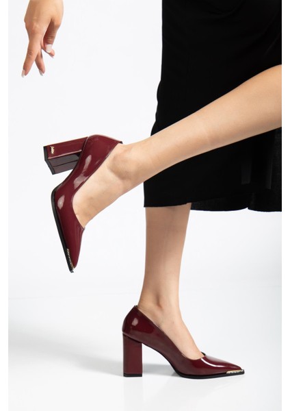 Suins Premium Verty Model Kadın Kalın Topuklu Burnu Taşlı Rugan Stiletto Ayakkabı fırsatları