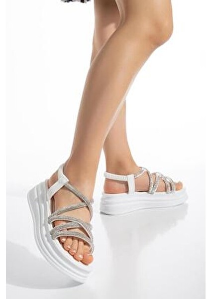 Taşlı Beyaz Sandalet Kadınlar İçin Ortopedik Tabanlı Şık Tasarım