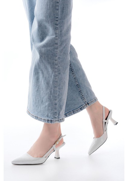 ST-002 Beyaz Rugan Günlük 7 cm Topuklu Bayan Ayakkabı fiyatları