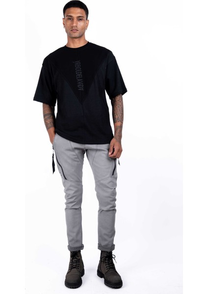Erkek Kısa Kollu Siyah Renkli, Dokuma Garnili Baskılı, Regular Fit Örme T-Shirt modelleri