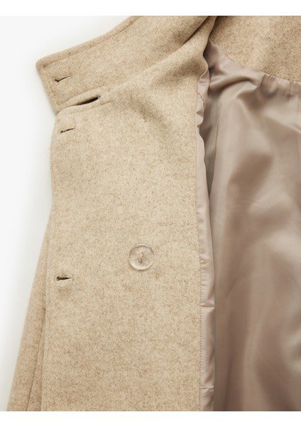 Uzun Kollu Cepli Dik Yaka Düğmeli Kruvaze Kısa Kaşe Mont fırsatları