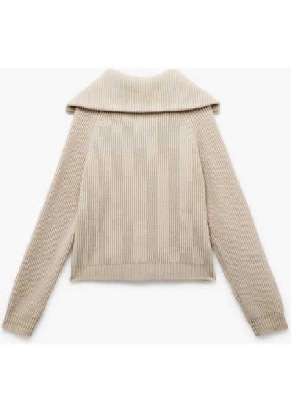 Regular Fit Dik Yaka Fermuarlı Uzun Kollu Triko Hırka fırsatları